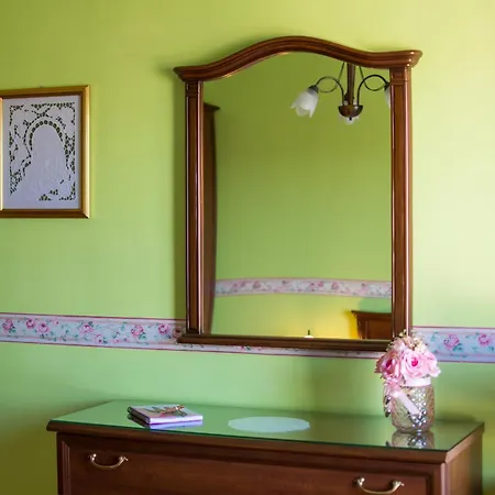 Appartement With Parking Space Okrug Gornji, Ciovo - 22799 *