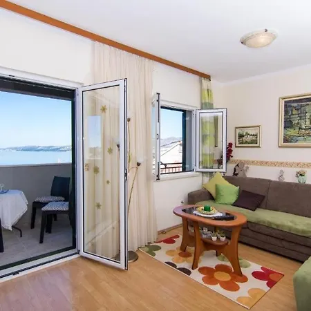 公寓 With Parking Space Okrug Gornji, Ciovo - 22799 *