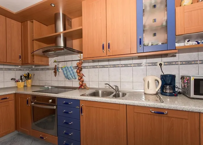 With Parking Space Okrug Gornji, Ciovo - 22799 特罗吉尔